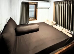 Standard Cabin